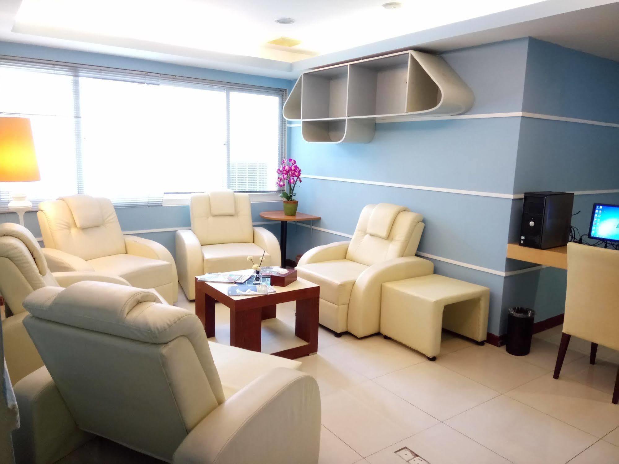 Discovery Hotel Phnom Penh Luaran gambar