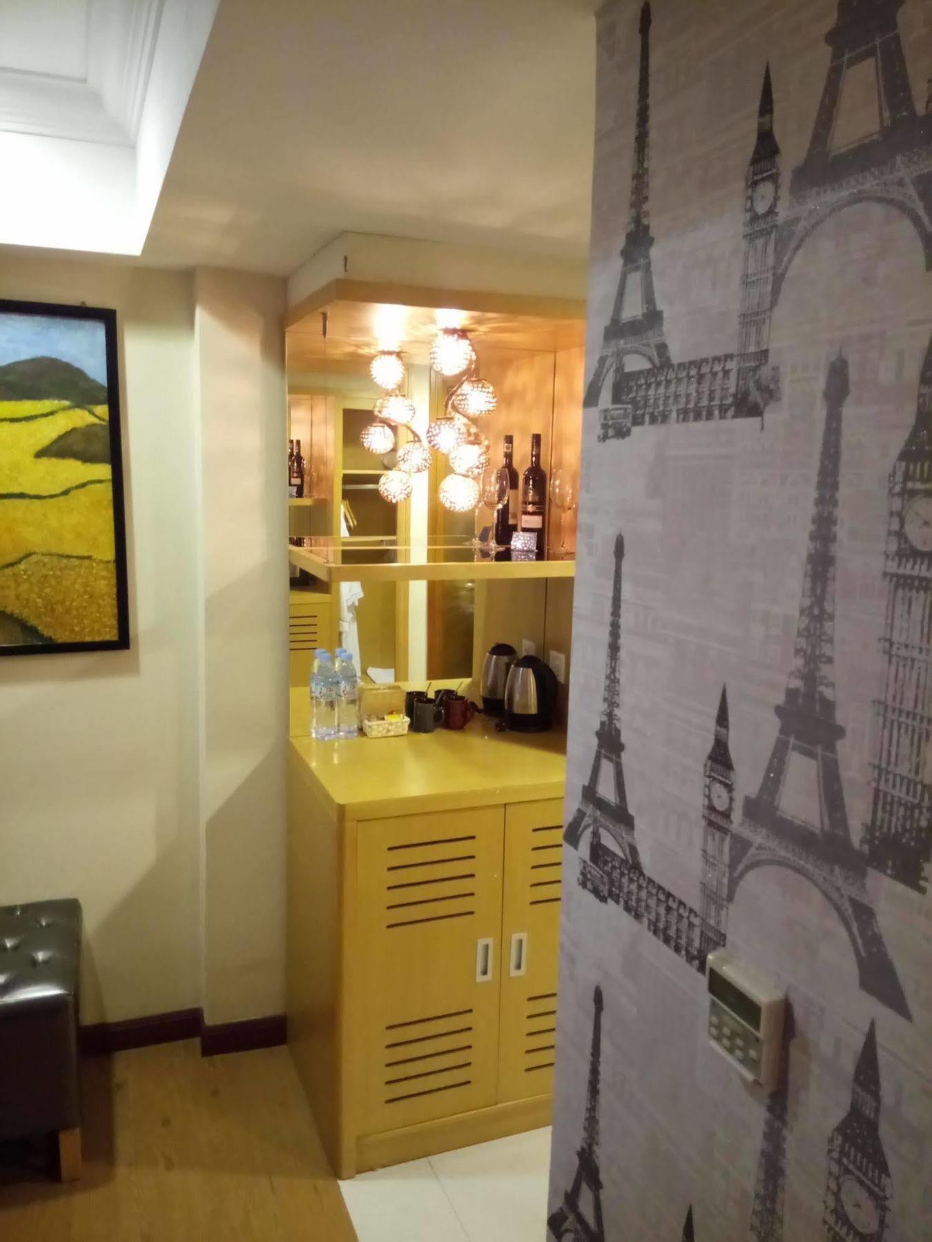 Discovery Hotel Phnom Penh Luaran gambar