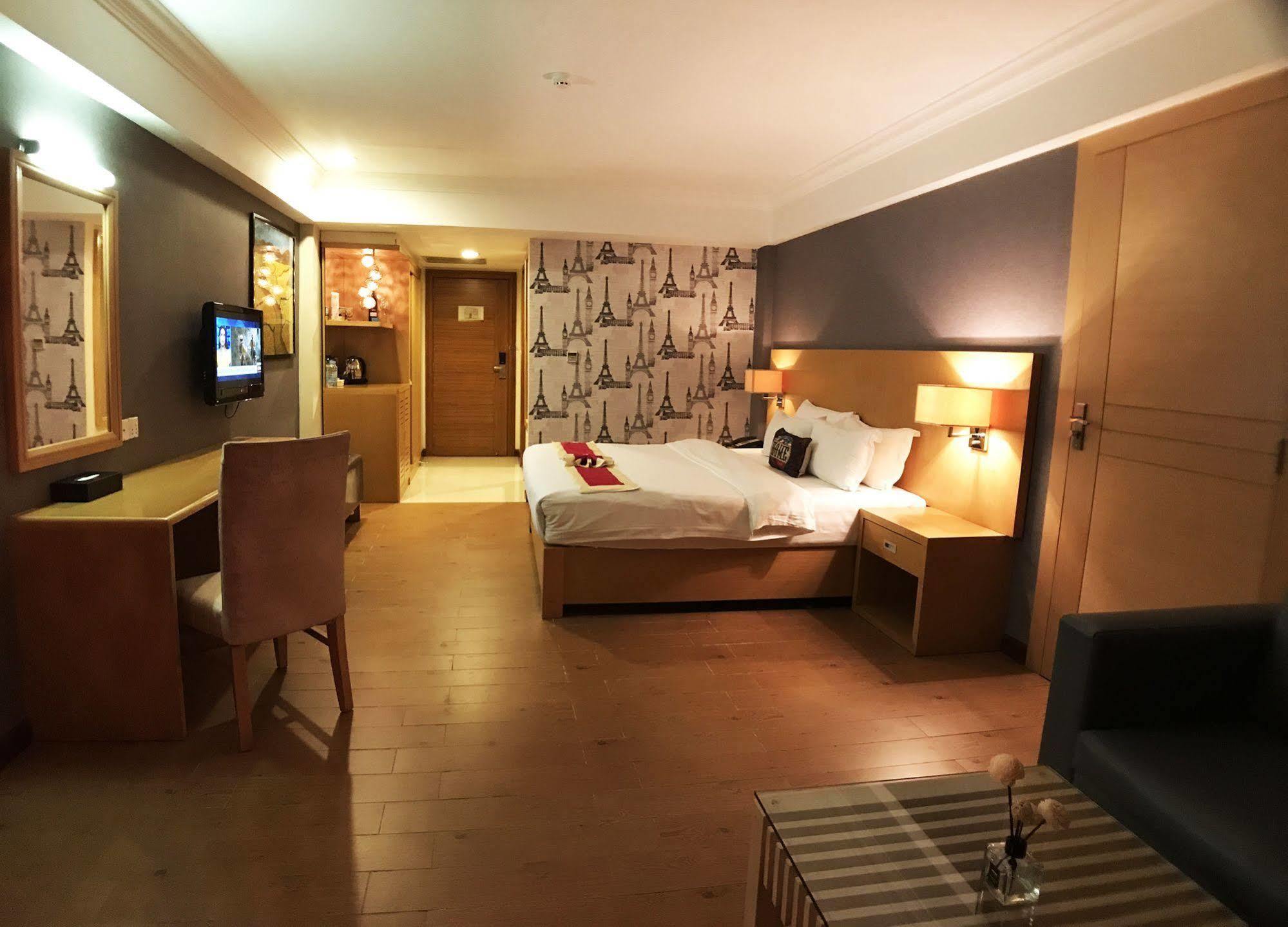 Discovery Hotel Phnom Penh Luaran gambar