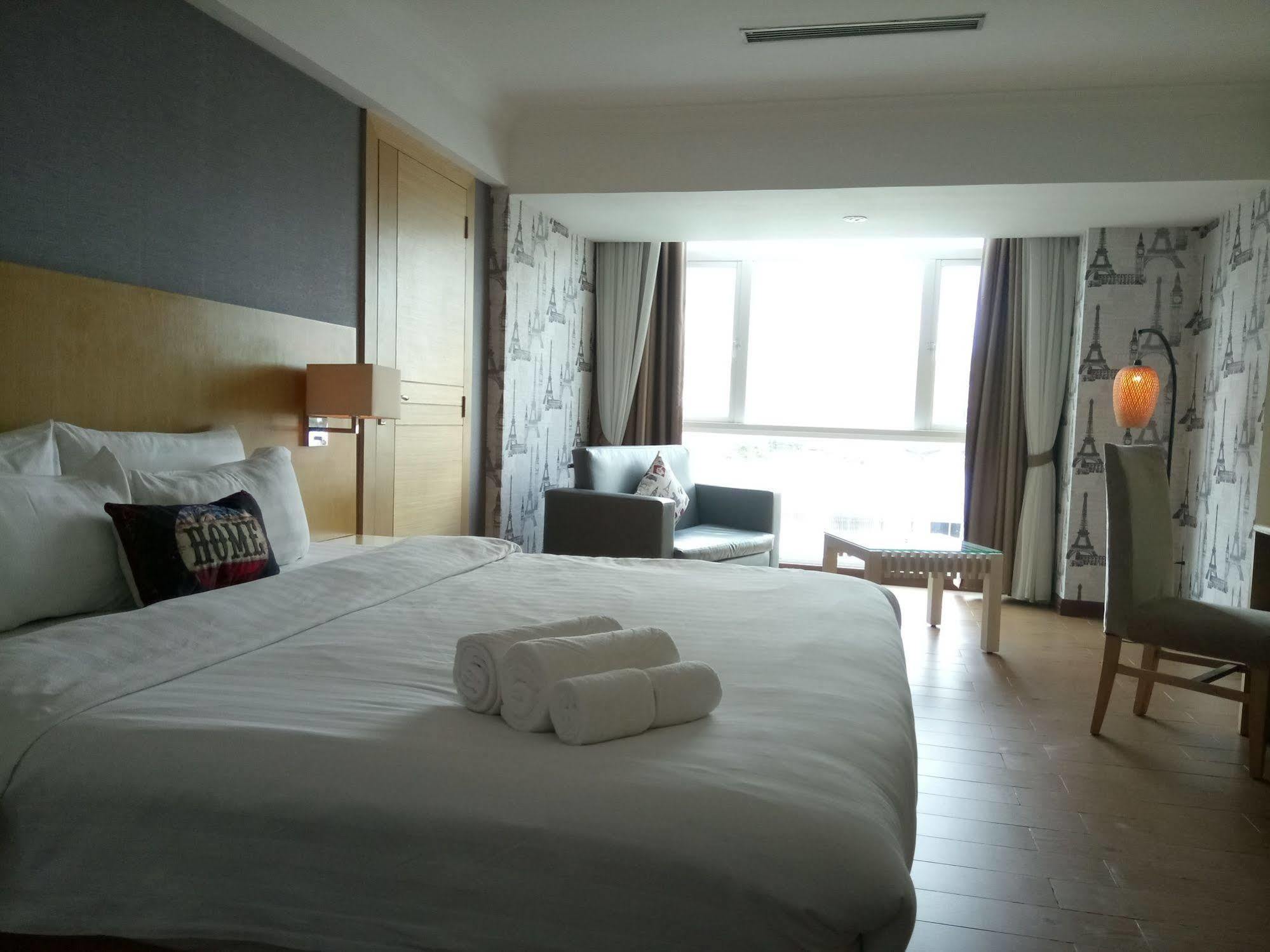 Discovery Hotel Phnom Penh Luaran gambar
