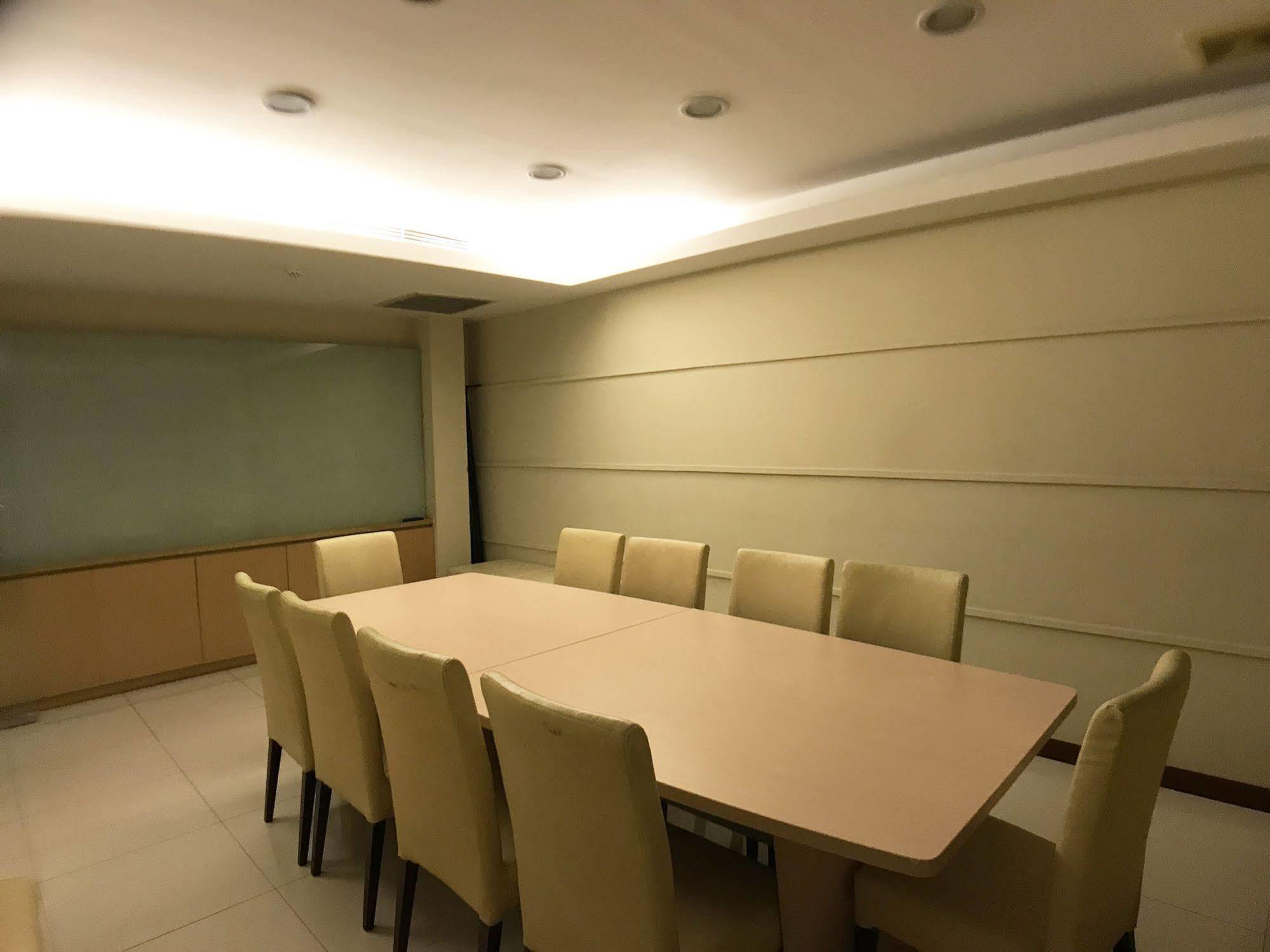 Discovery Hotel Phnom Penh Luaran gambar