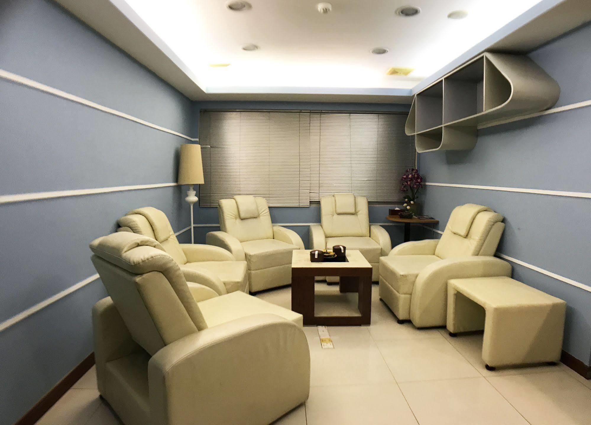 Discovery Hotel Phnom Penh Luaran gambar
